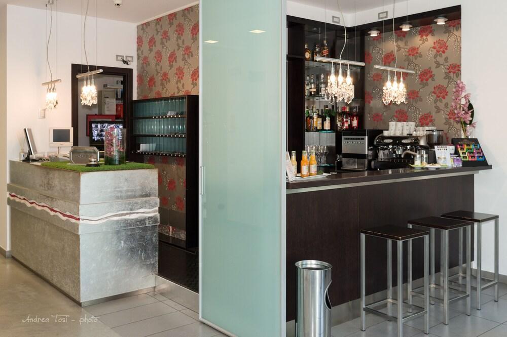 The One Hotel - Designed For Adults - Pet Lovers Riccione Extérieur photo
